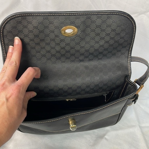 Vintage Gucci Black Monogram GG Leather Flap Turnlock Crossbody Bag - Picture 15 of 17